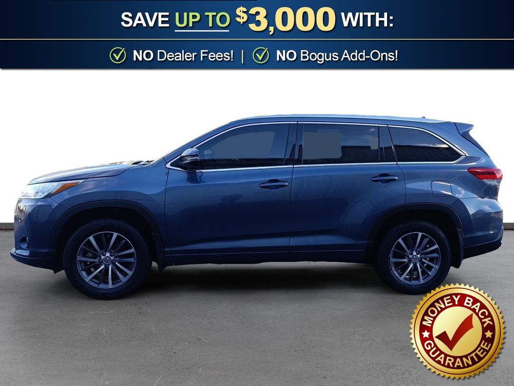 Used 2018 Toyota Highlander XLE with VIN 5TDJZRFH9JS817073 for sale in Cullman, AL