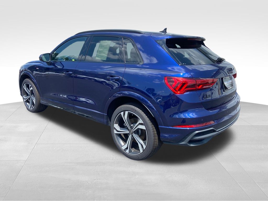 2023 Audi Q3 Premium Plus S line photo 3