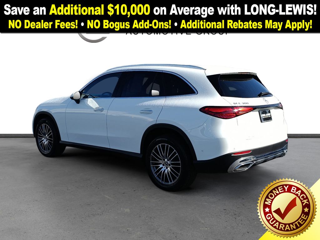 2026 Mercedes Benz GLC 300 4MATIC photo 3