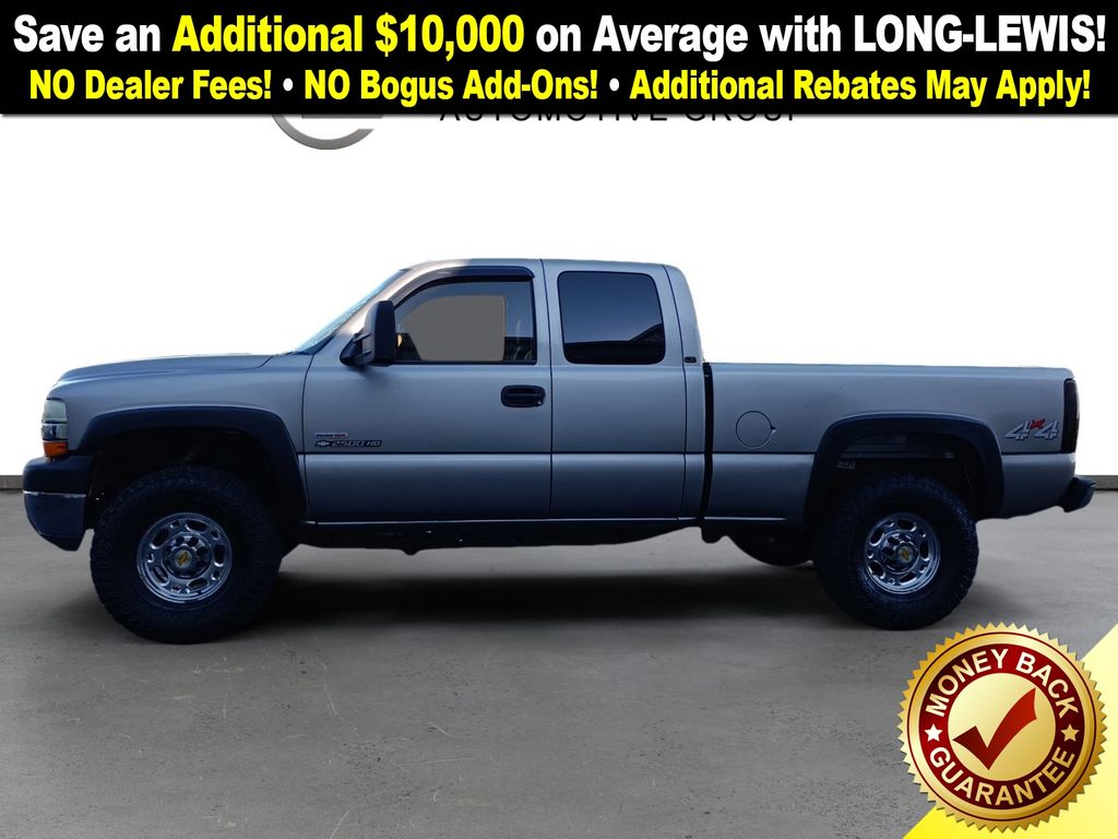 2002 Chevrolet Silverado 2500HD photo 2