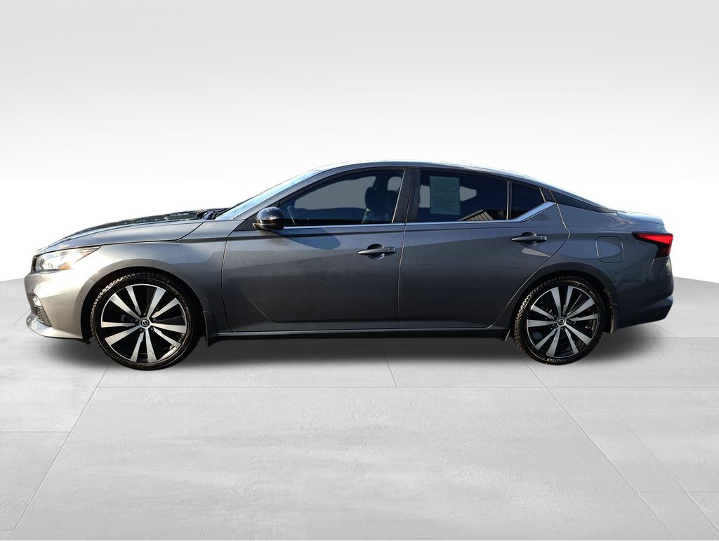 2020 Nissan Altima 2.5 SR photo 2