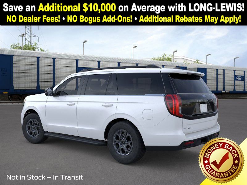 2026 Ford Expedition photo 2