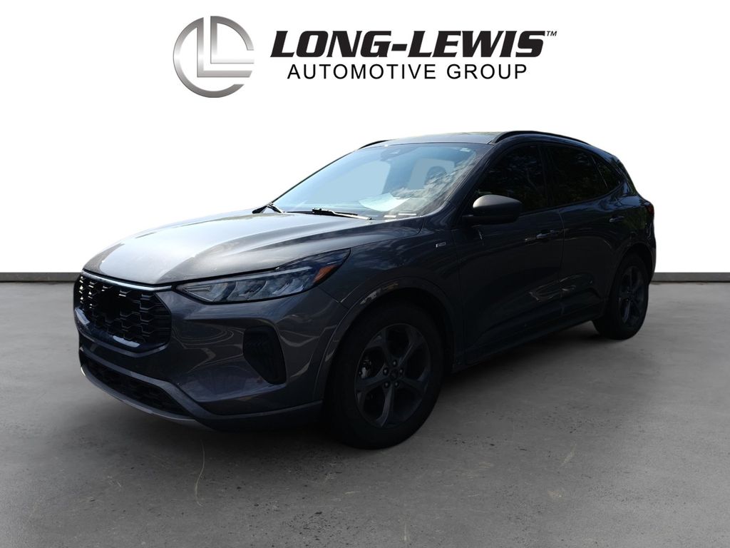 2024 Ford Escape ST-Line FWD's photo