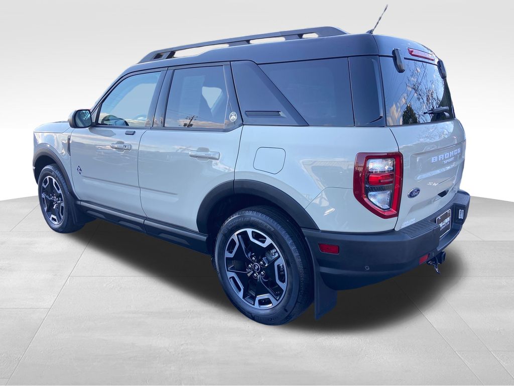 2024 Ford Bronco Sport Outer Banks photo 3