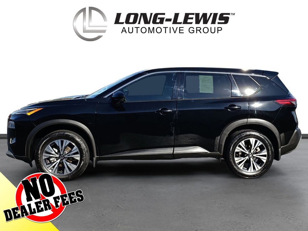 2021 Nissan Rogue SV photo 2