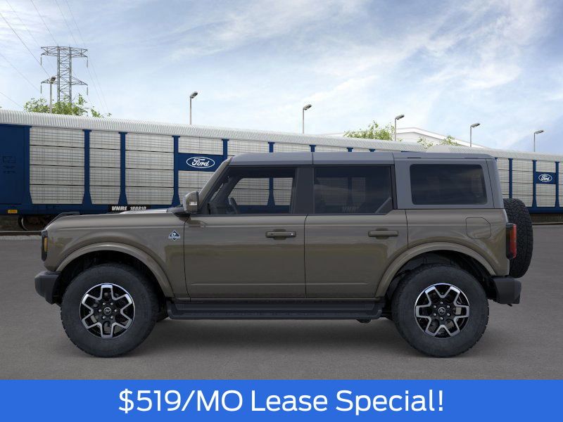 2025 Ford Bronco Outer Banks photo 3