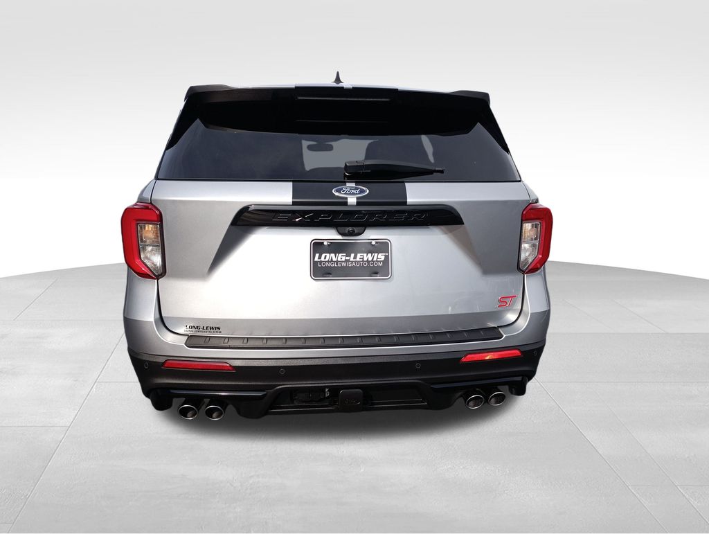 2021 Ford Explorer ST photo 4