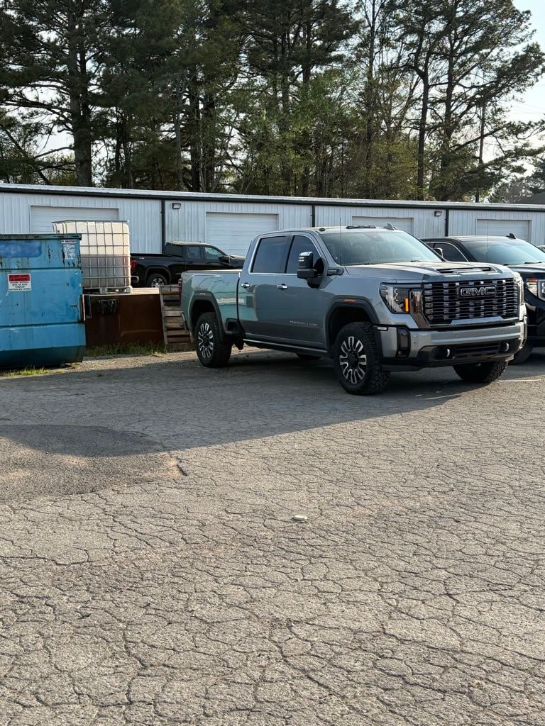2024 GMC Sierra 4WD Crew Cab Long Box Denali Ultimate's photo