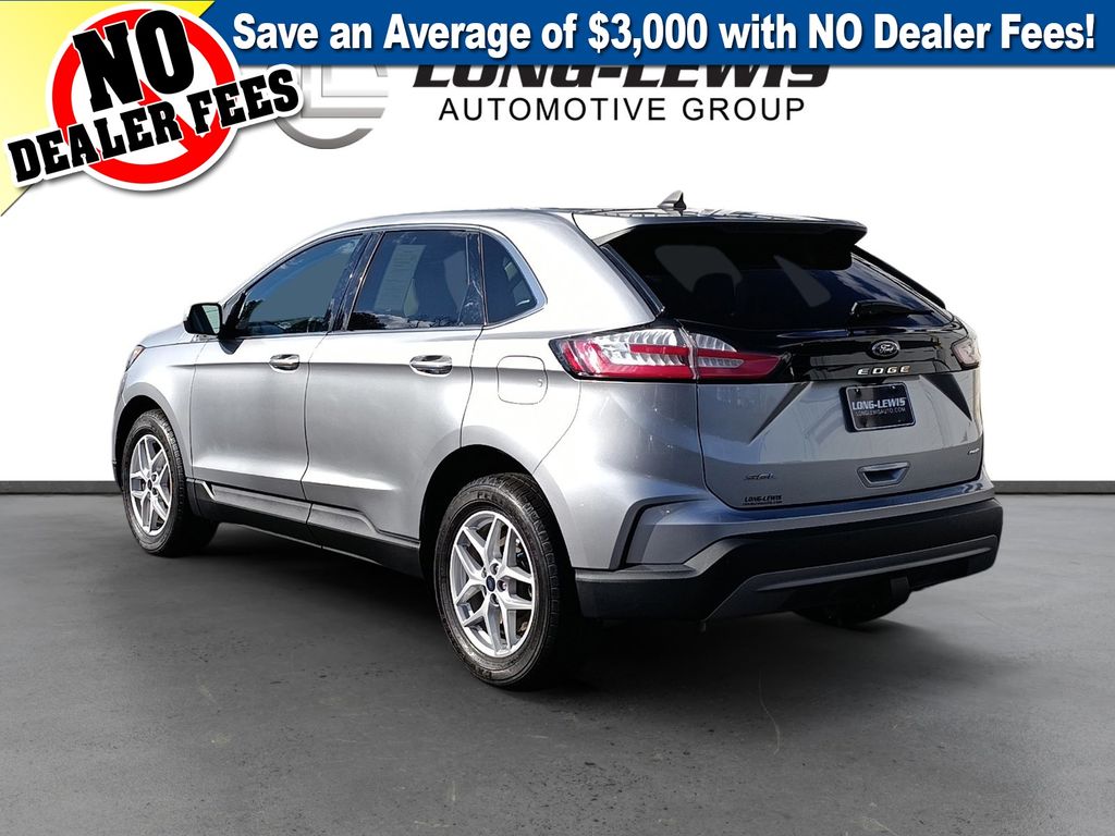 2022 Ford Edge SEL photo 3