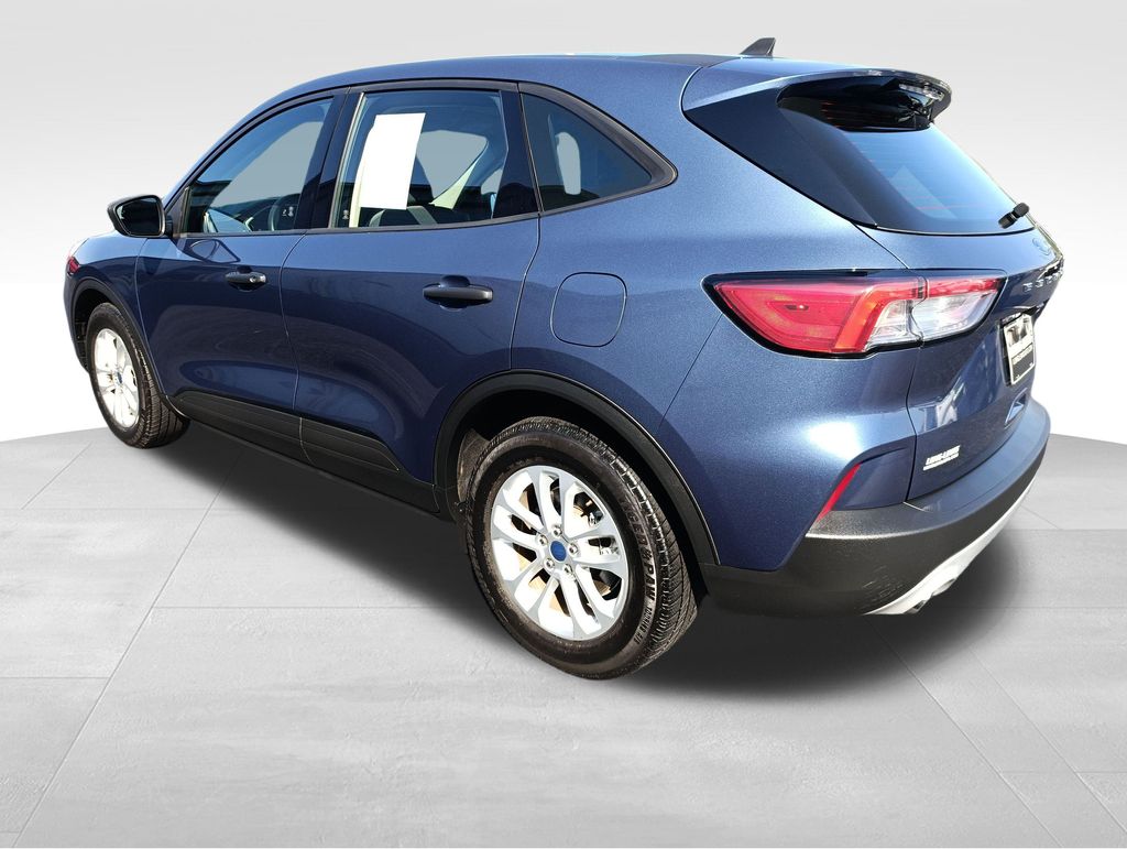 2020 Ford Escape S photo 2