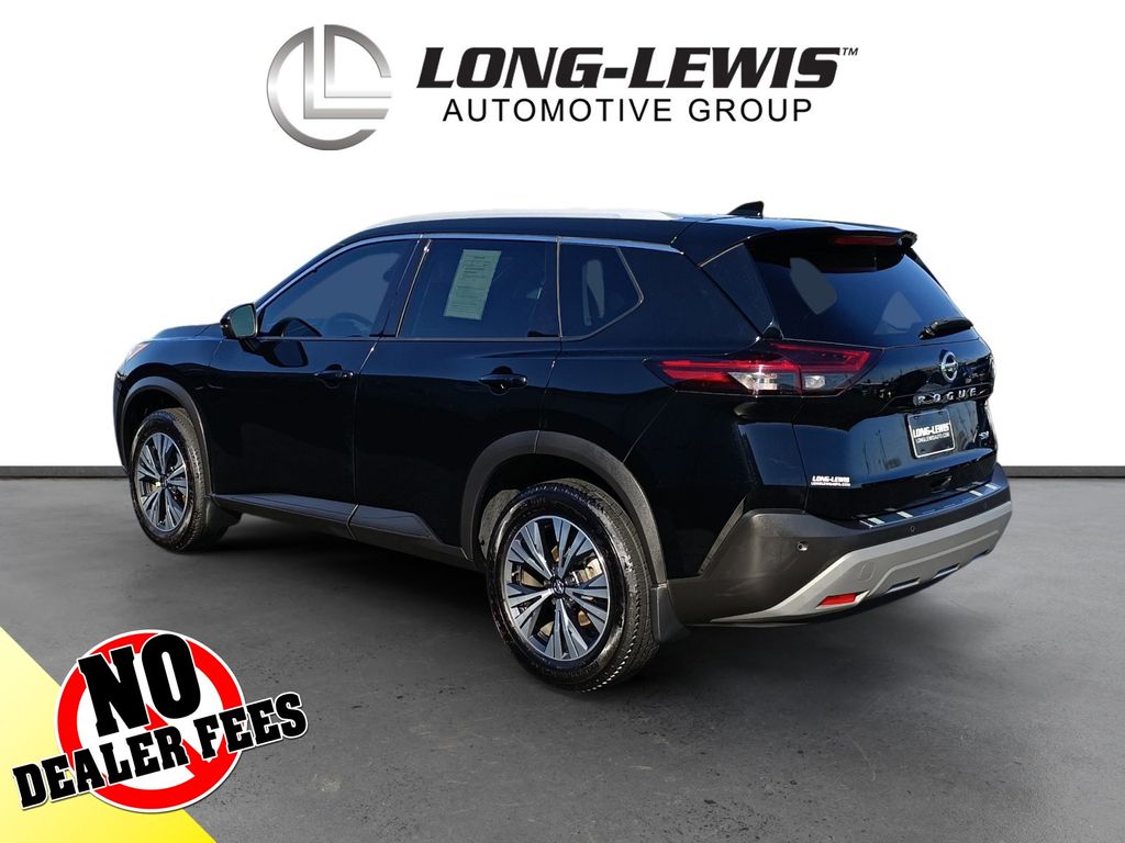 2021 Nissan Rogue SV photo 3