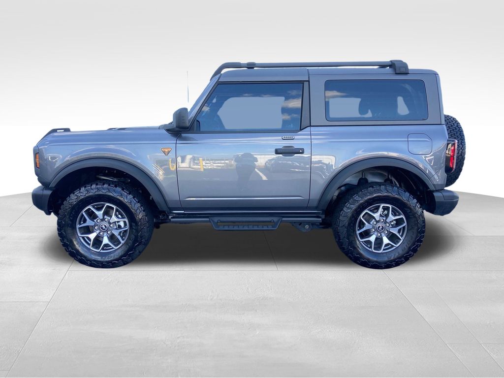 2023 Ford Bronco Badlands photo 2