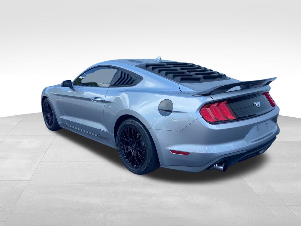 2021 Ford Mustang EcoBoost photo 3