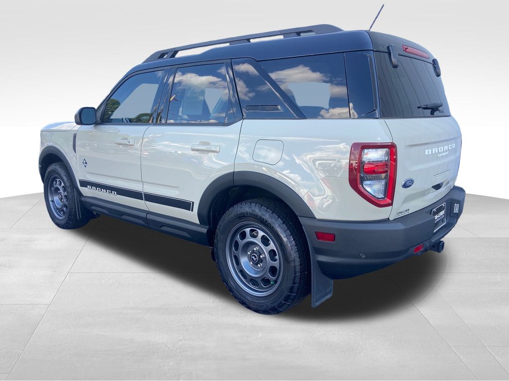 2024 Ford Bronco Sport Outer Banks photo 3