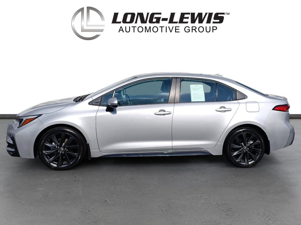 2024 Toyota Corolla SE photo 2