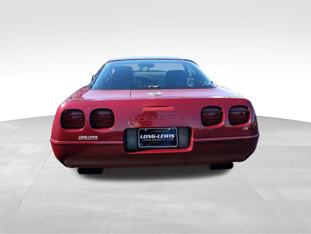 1993 Chevrolet Corvette Base Coupe photo 4