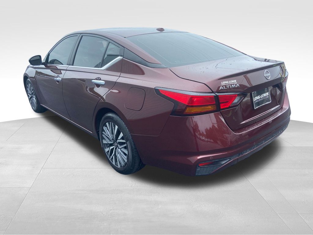 2024 Nissan Altima 2.5 SV photo 3
