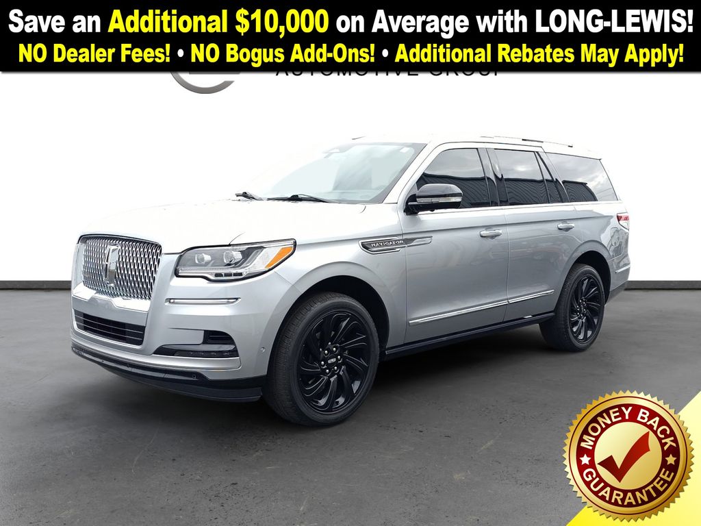 2023 Lincoln Navigator Reserve's photo