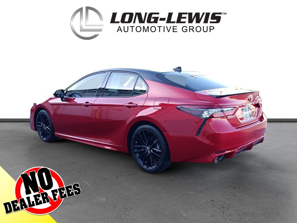 2022 Toyota Camry XSE photo 3