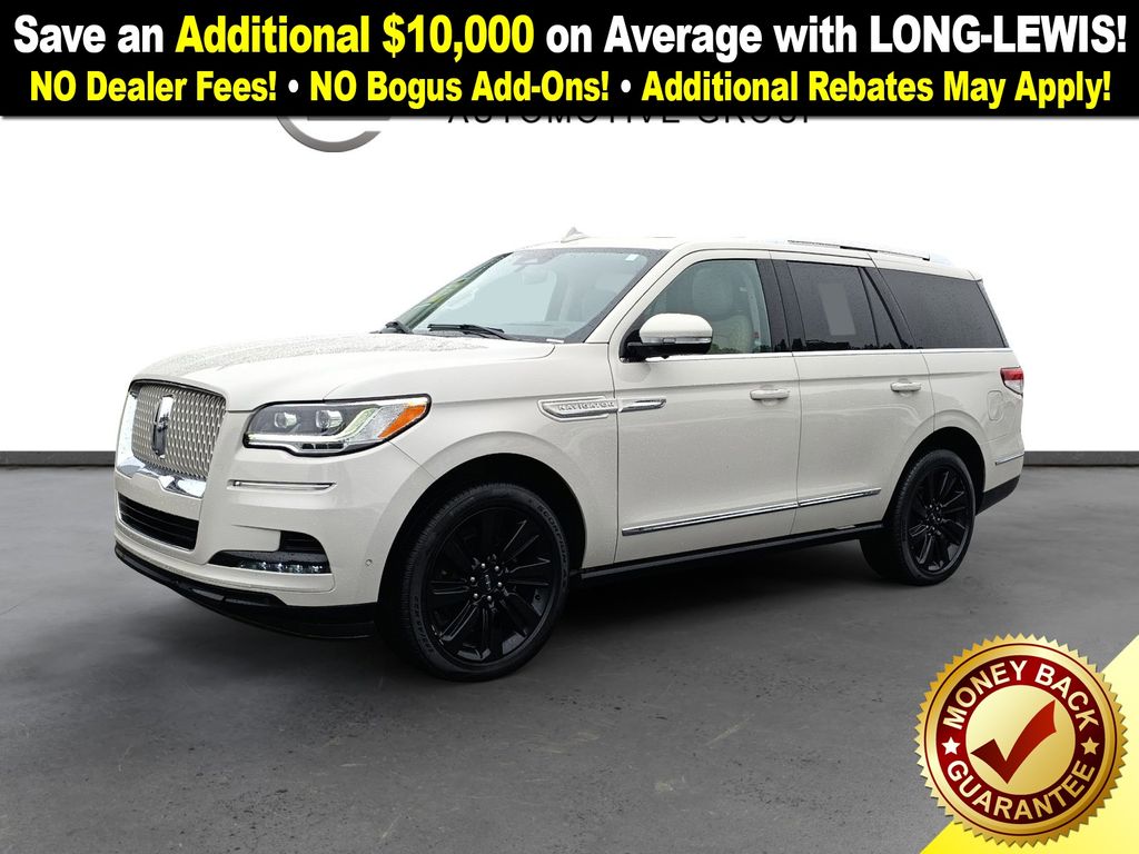 2023 Lincoln Navigator Reserve's photo