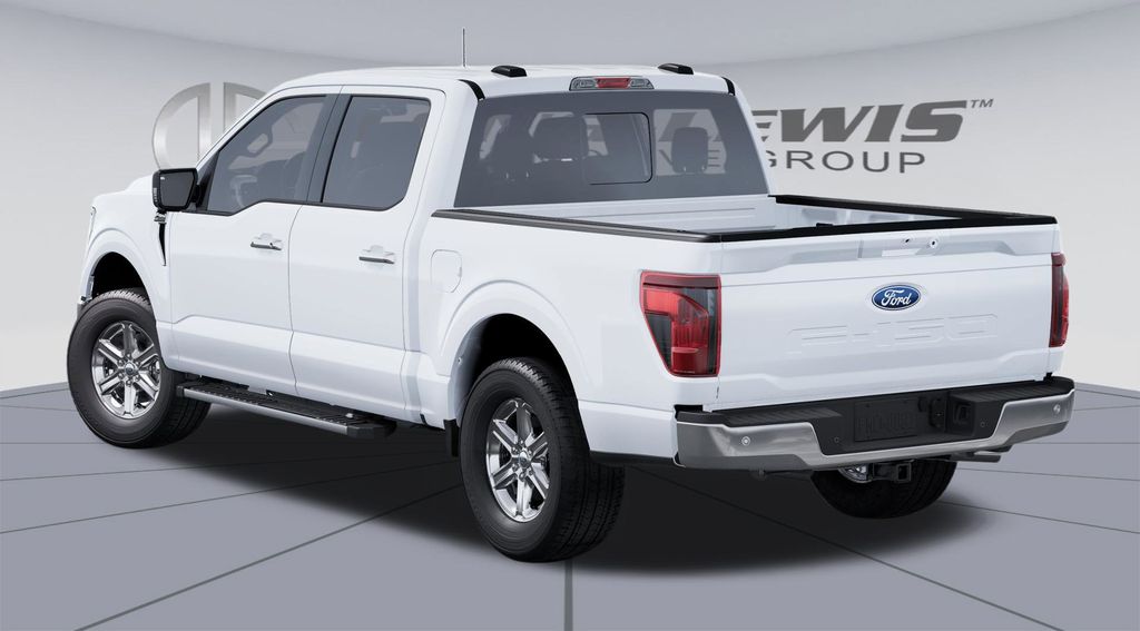 2025 Ford F-150 XLT photo 2