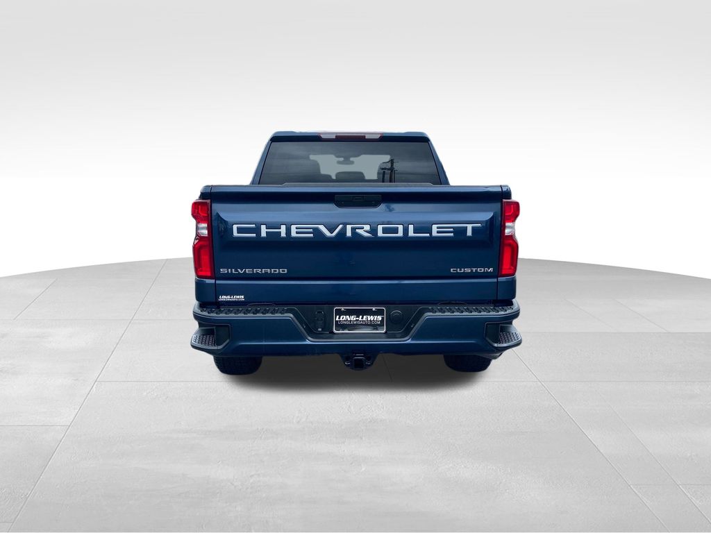 2019 Chevrolet Silverado 1500 Custom photo 4