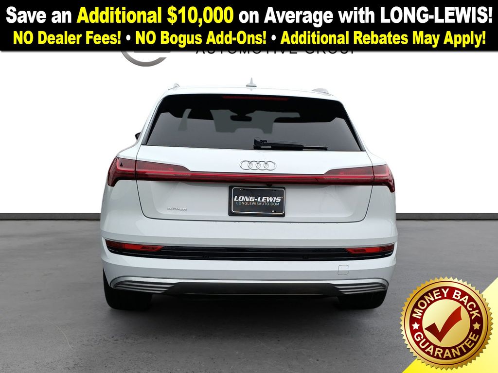 2019 Audi e-tron quattro Prestige photo 4