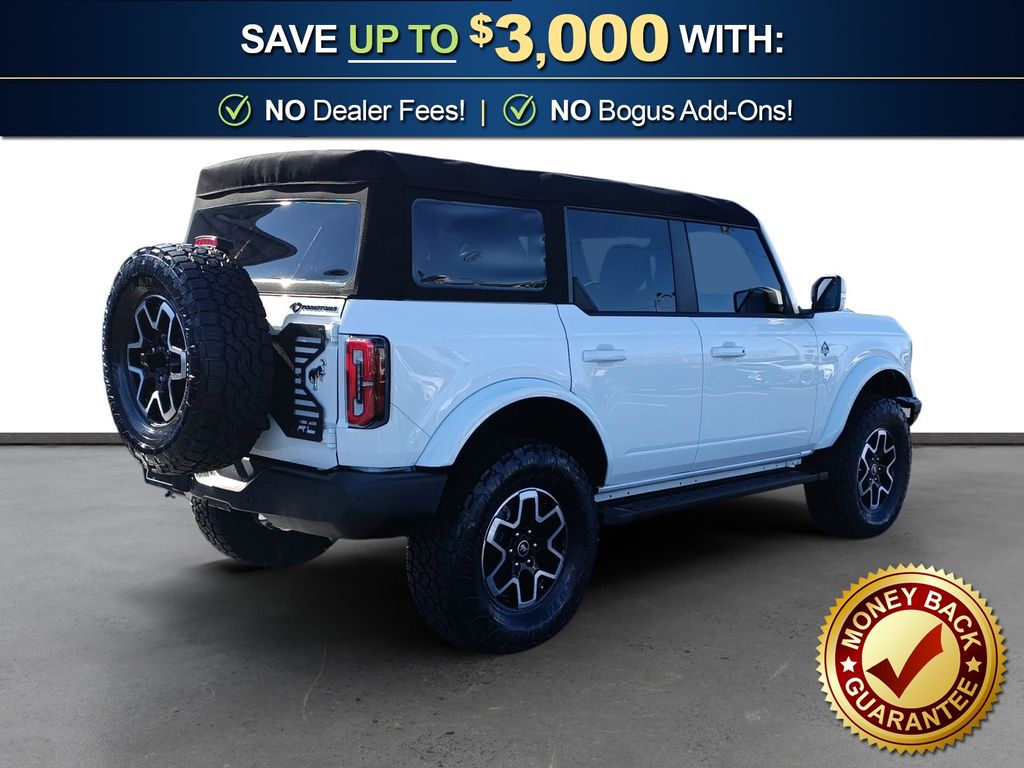 2024 Ford Bronco Outer Banks photo 3