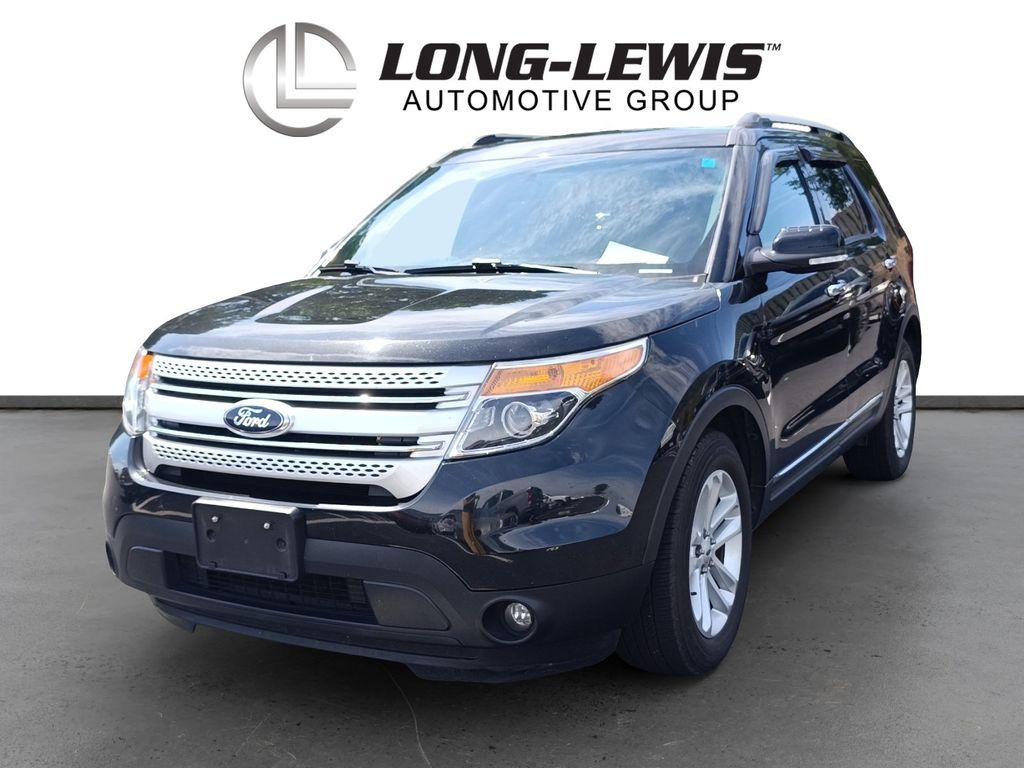 2015 Ford Explorer XLT's photo