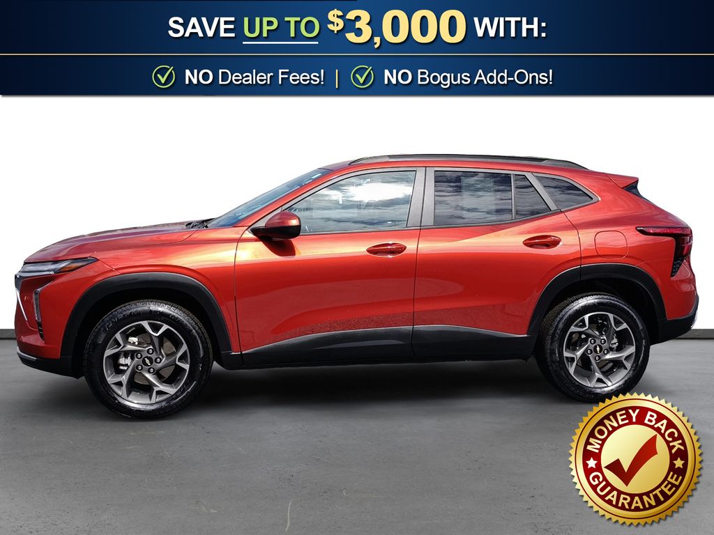 2024 Chevrolet Trax LT photo 2