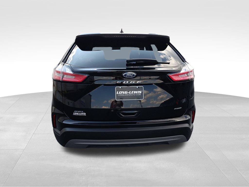 2022 Ford Edge SEL photo 3
