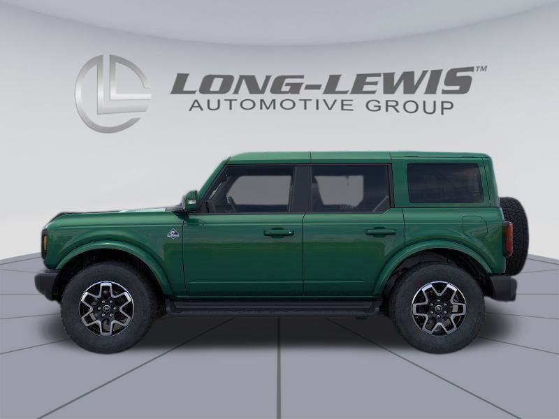 2025 Ford Bronco Outer Banks photo 2