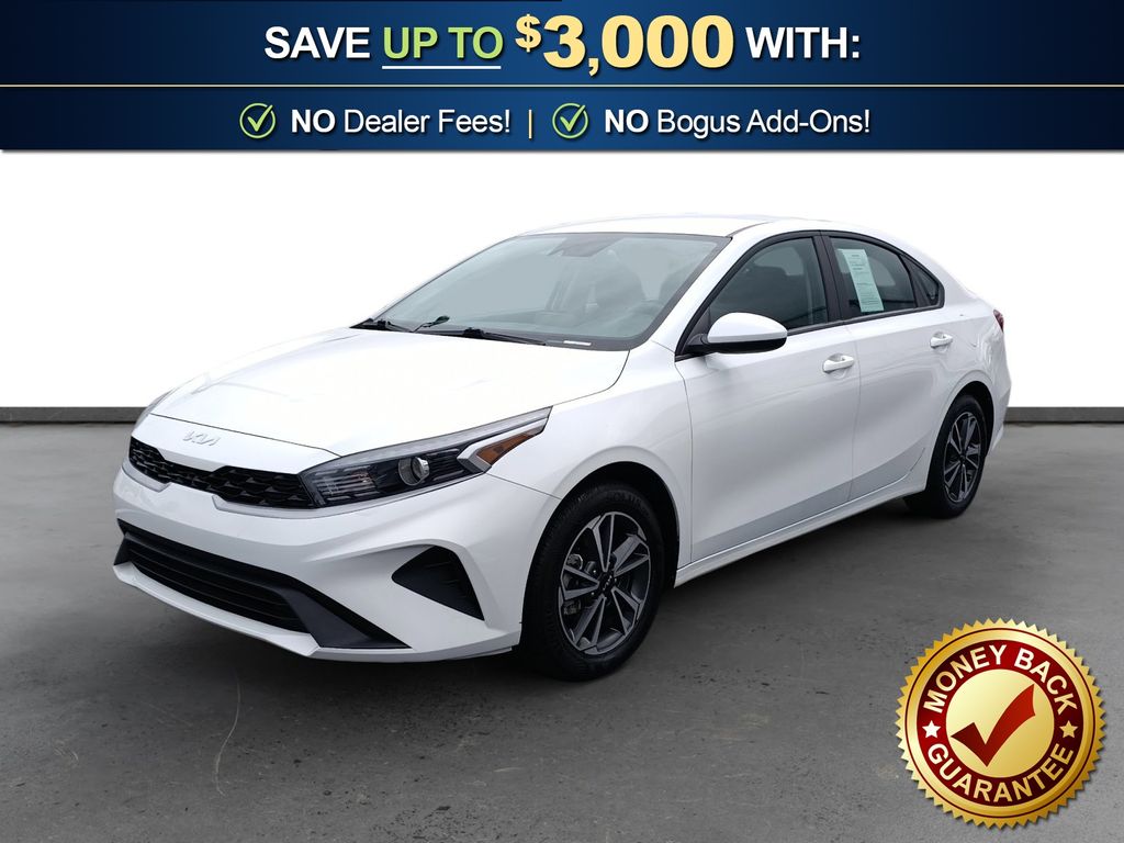 2024 Kia Forte LXS AT's photo