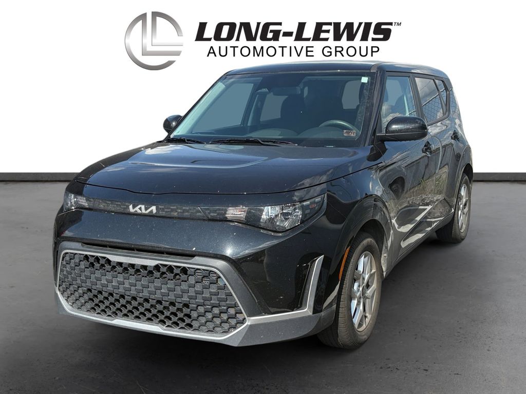 2025 Kia Soul 2.0L LX IVT's photo