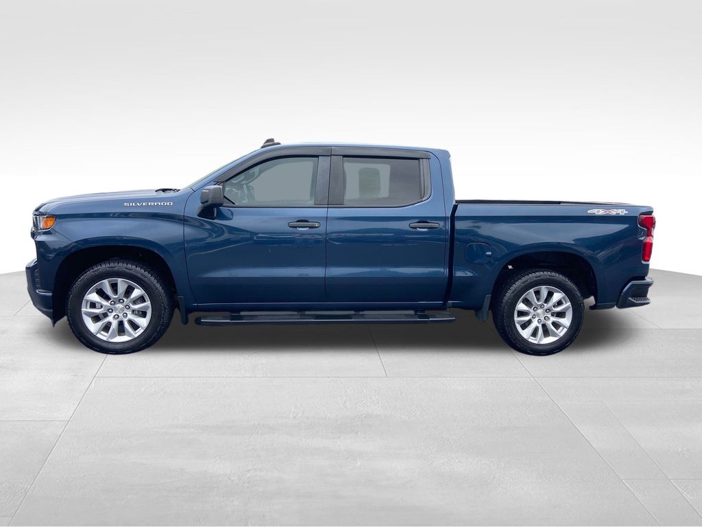 2019 Chevrolet Silverado 1500 Custom photo 2