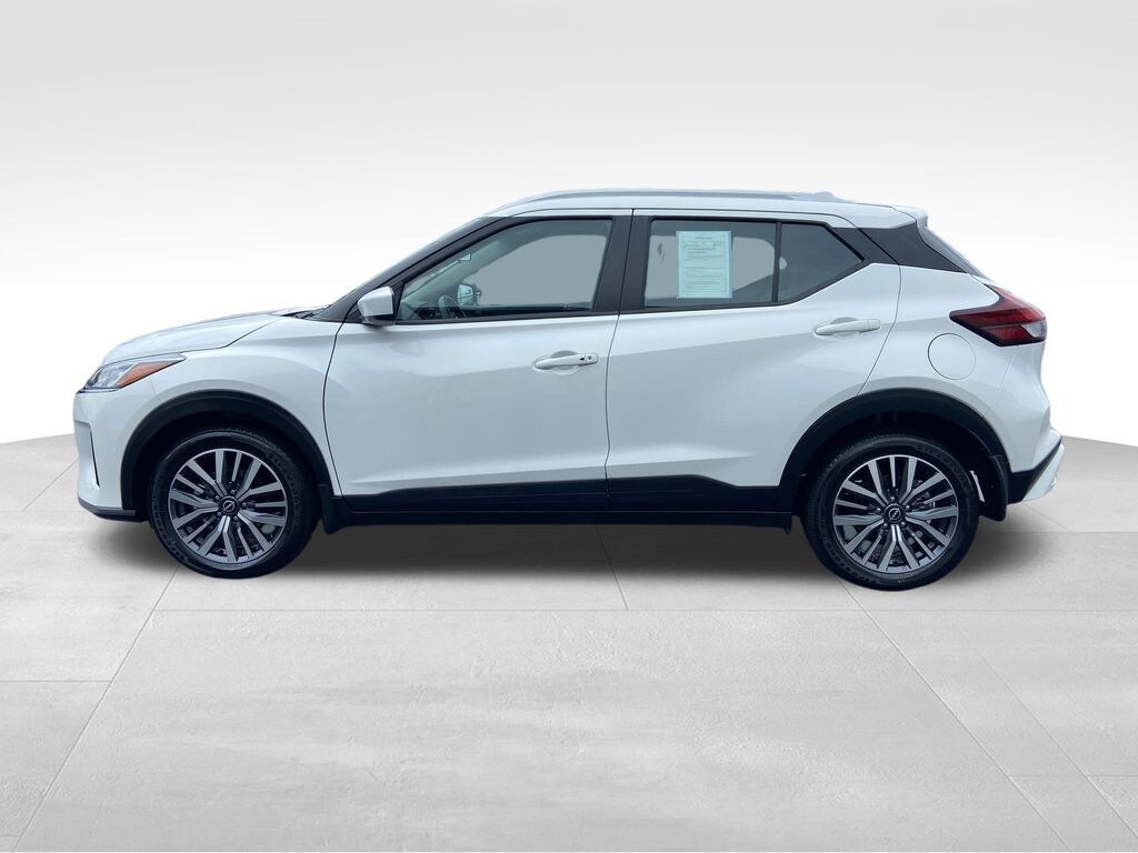 Used 2024 Nissan Kicks SV SUV