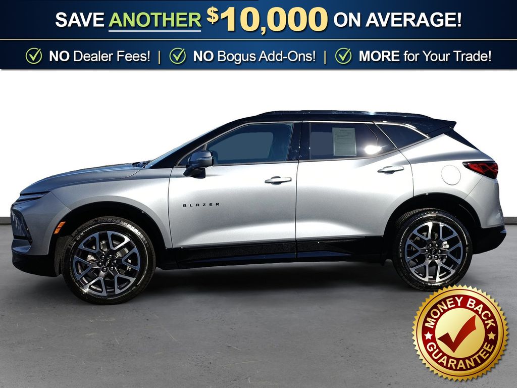 2026 Chevrolet Blazer RS photo 2