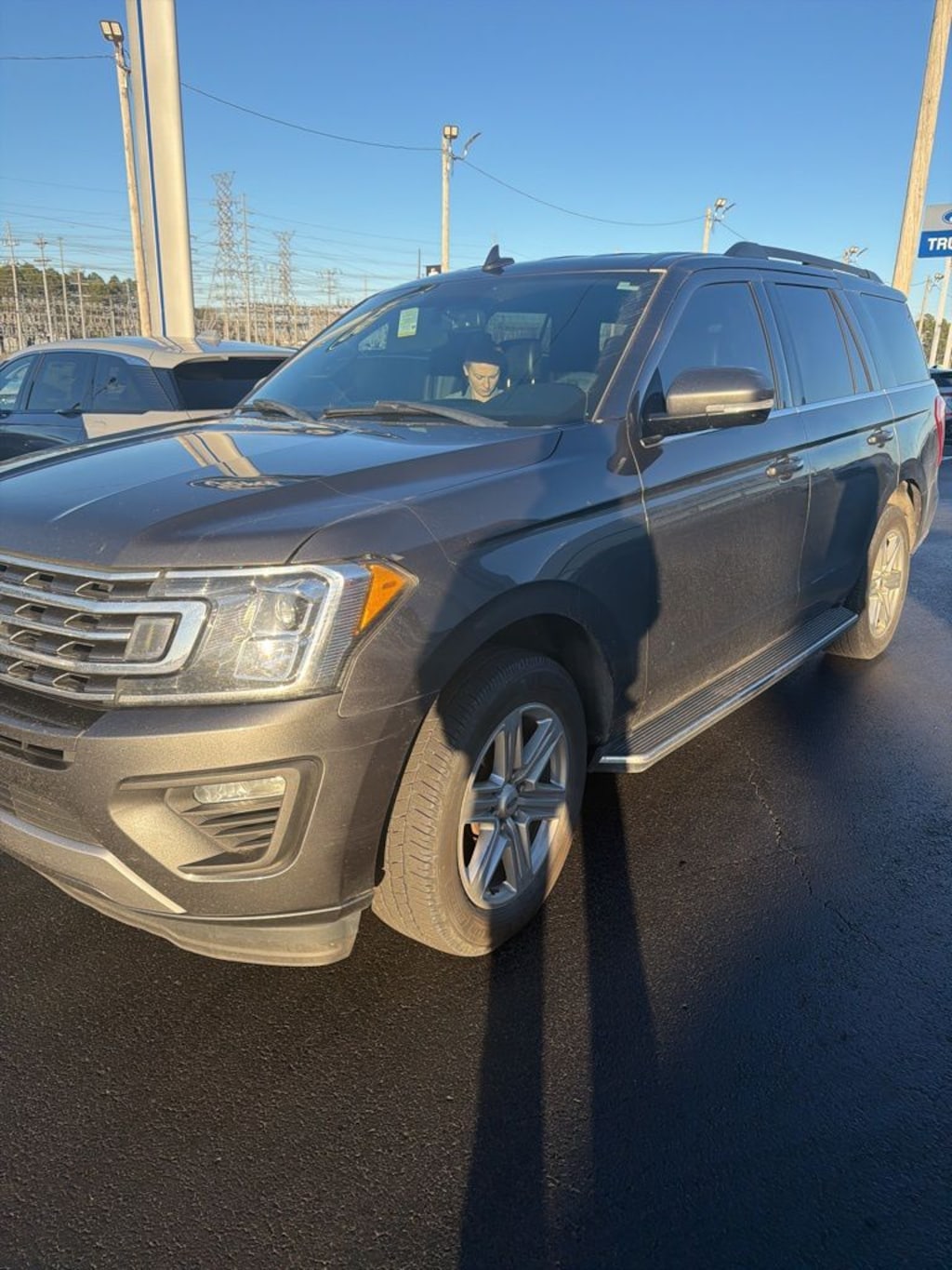 Used 2018 Ford Expedition XLT SUV