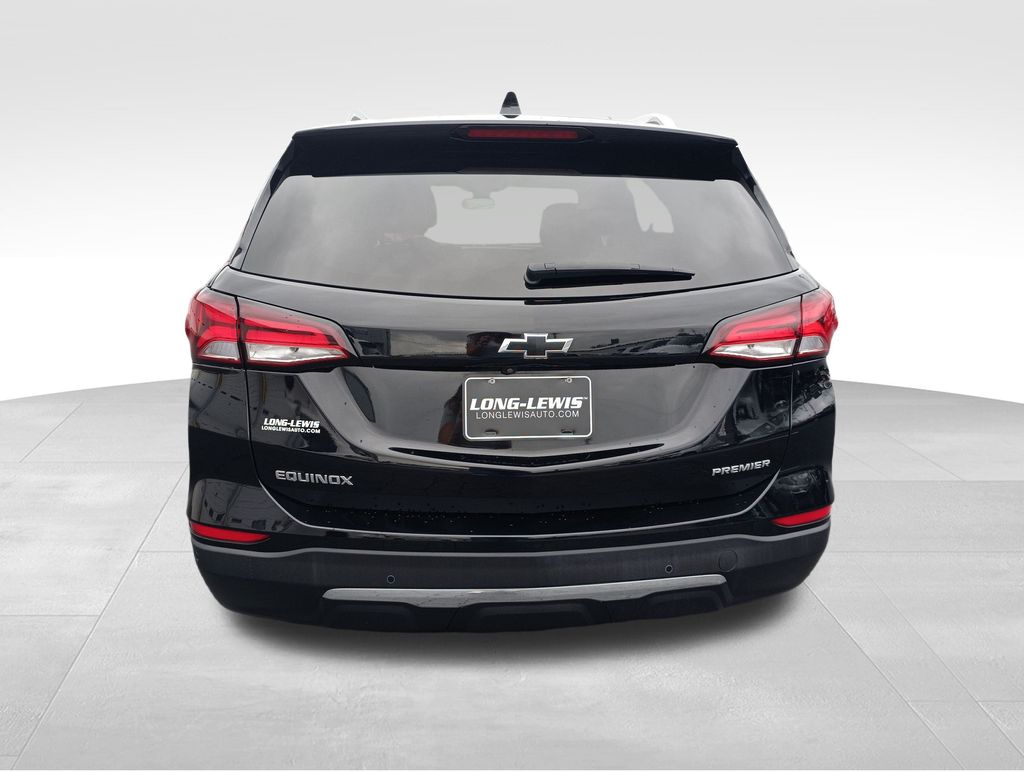 2024 Chevrolet Equinox Premier photo 2