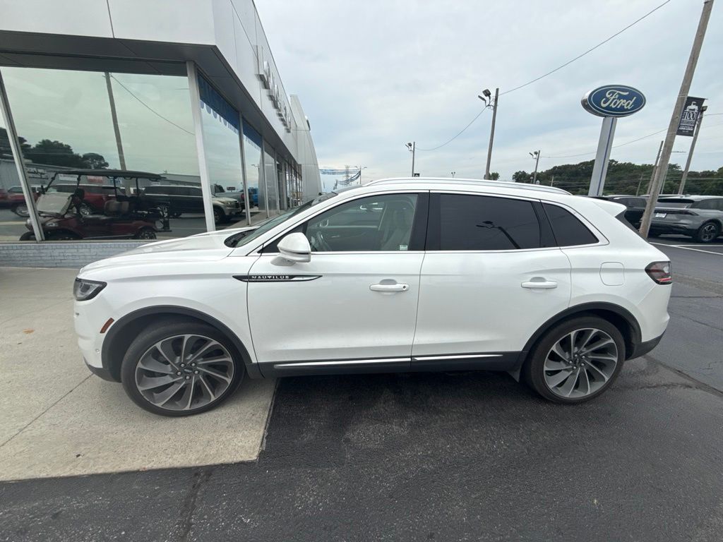 2021 Lincoln Nautilus Reserve FWD's photo