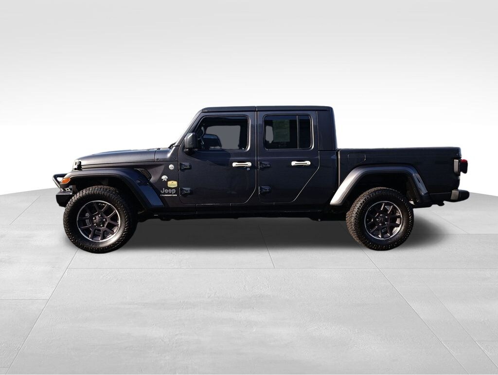 Used 2021 Jeep Gladiator Overland Truck