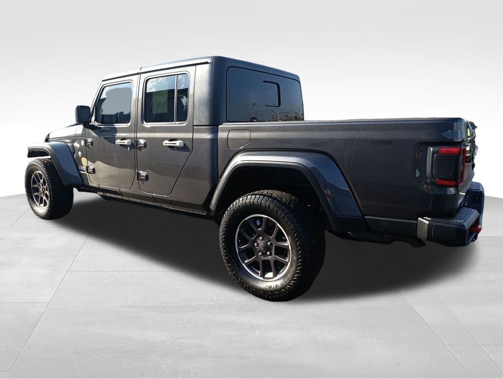 Used 2021 Jeep Gladiator Overland Truck