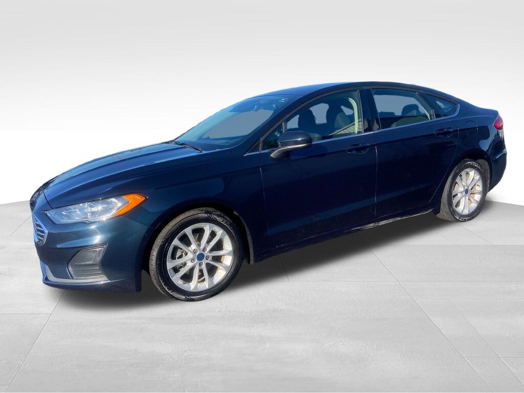 Used 2020 Ford Fusion SE Sedan