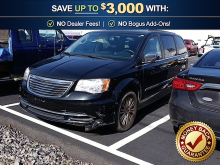 2015 Chrysler Town & Country Touring-L Minivan/Van