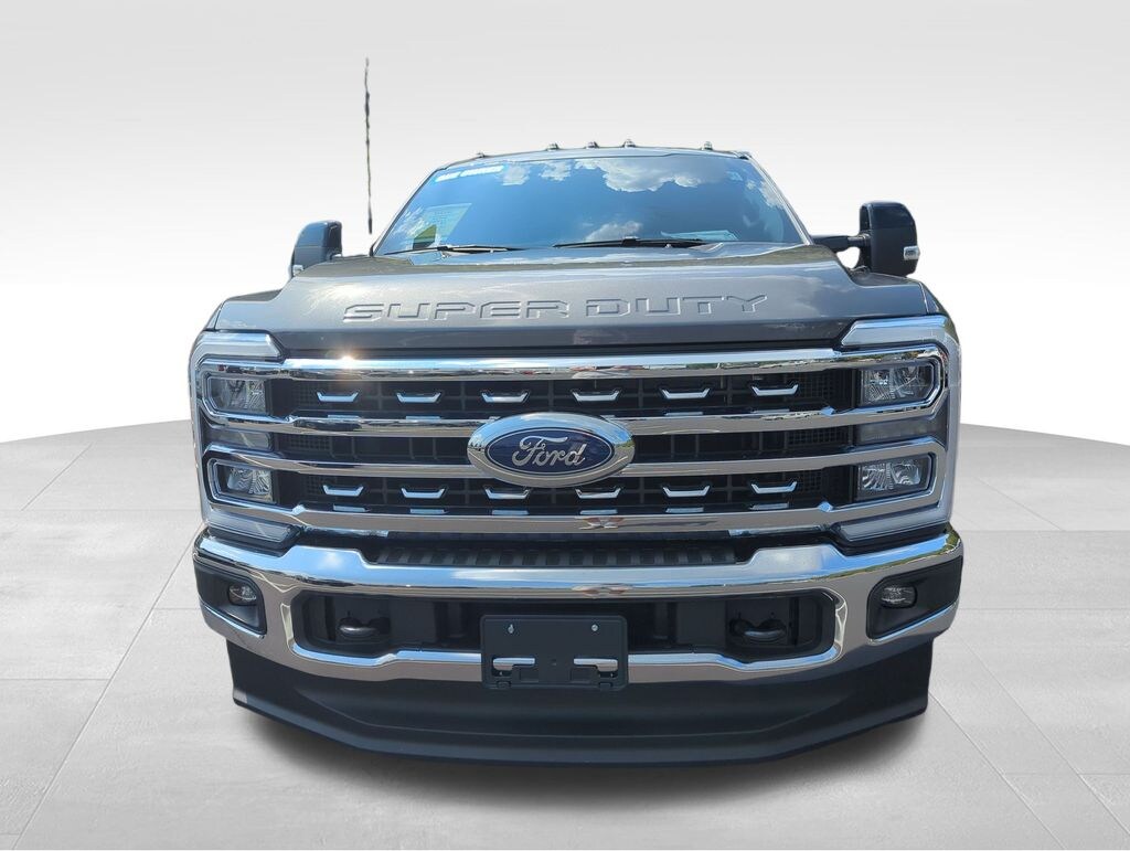 Used 2025 Ford F-350SD Lariat Chassis