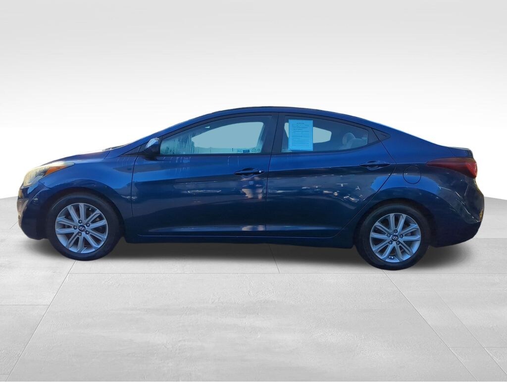 Used 2016 Hyundai Elantra SE Sedan