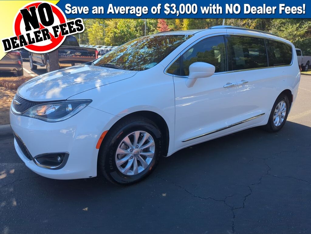 Used 2019 Chrysler Pacifica Touring L Minivan/Van