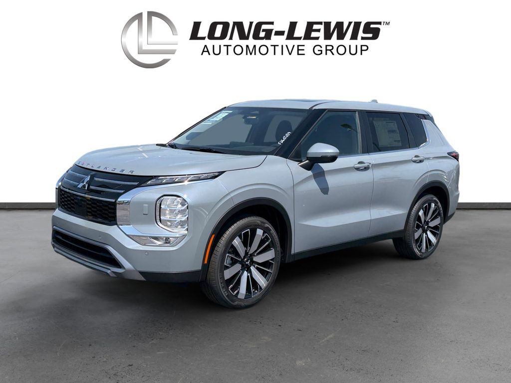 2026 Mitsubishi Outlander SE S-AWC's photo