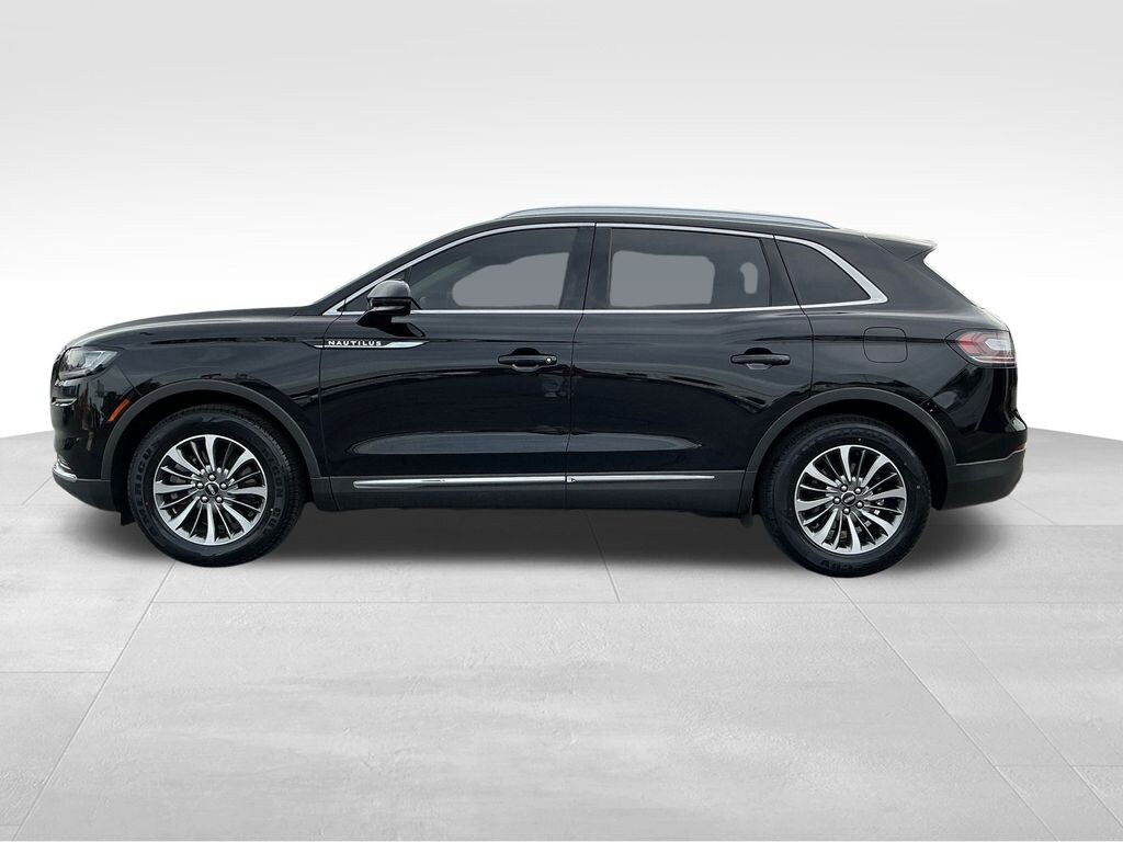 Used 2022 Lincoln Nautilus Standard SUV
