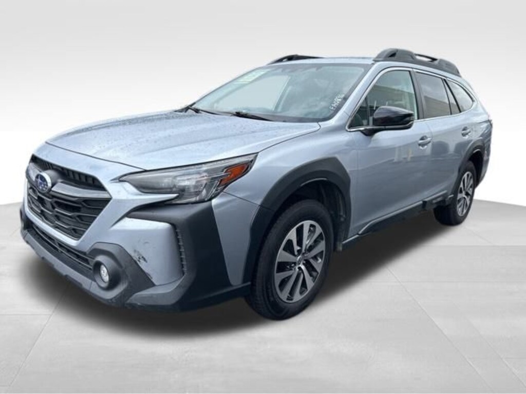 Used 2023 Subaru Outback Premium SUV